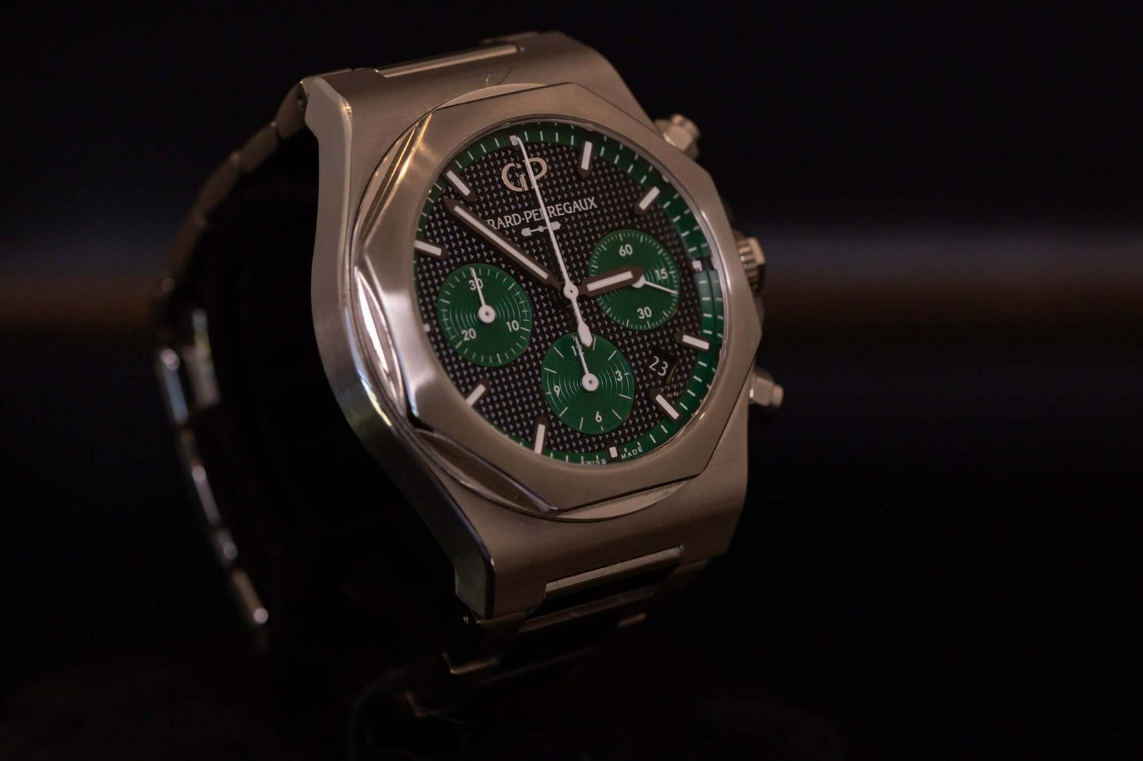 Girard Perregaux Laureato Chronograph 42mm Limited Edition - Image 6