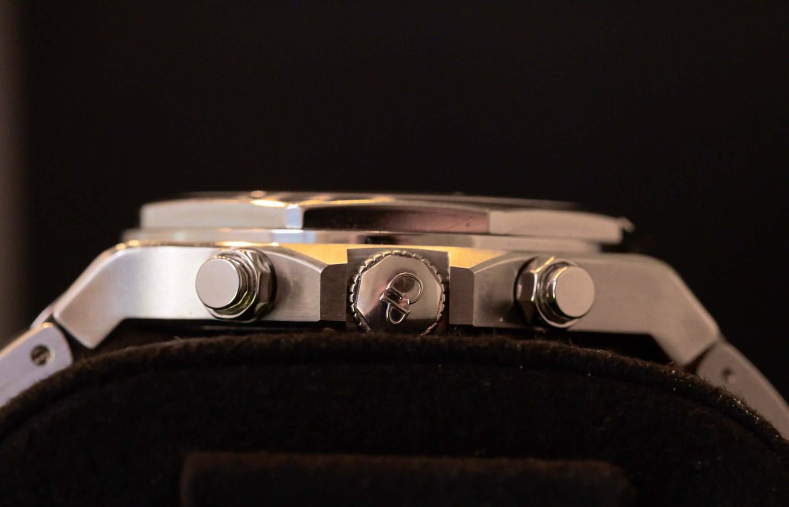 Girard Perregaux Laureato Chronograph 42mm Limited Edition - Image 2