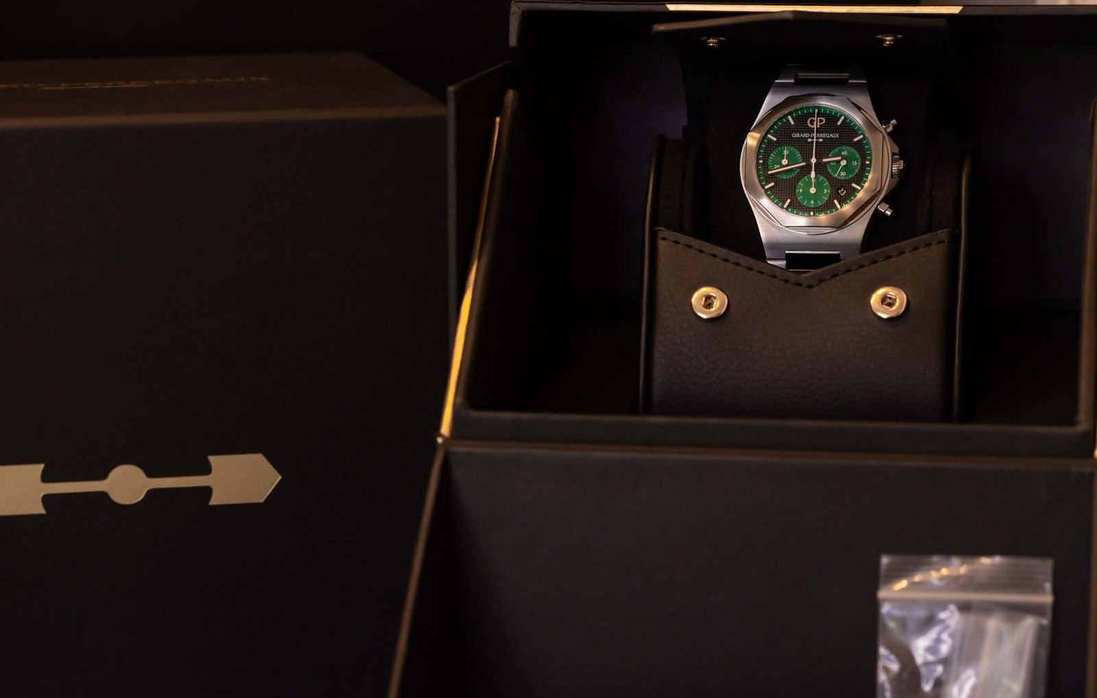 Girard Perregaux Laureato Chronograph 42mm Limited Edition - Image 11