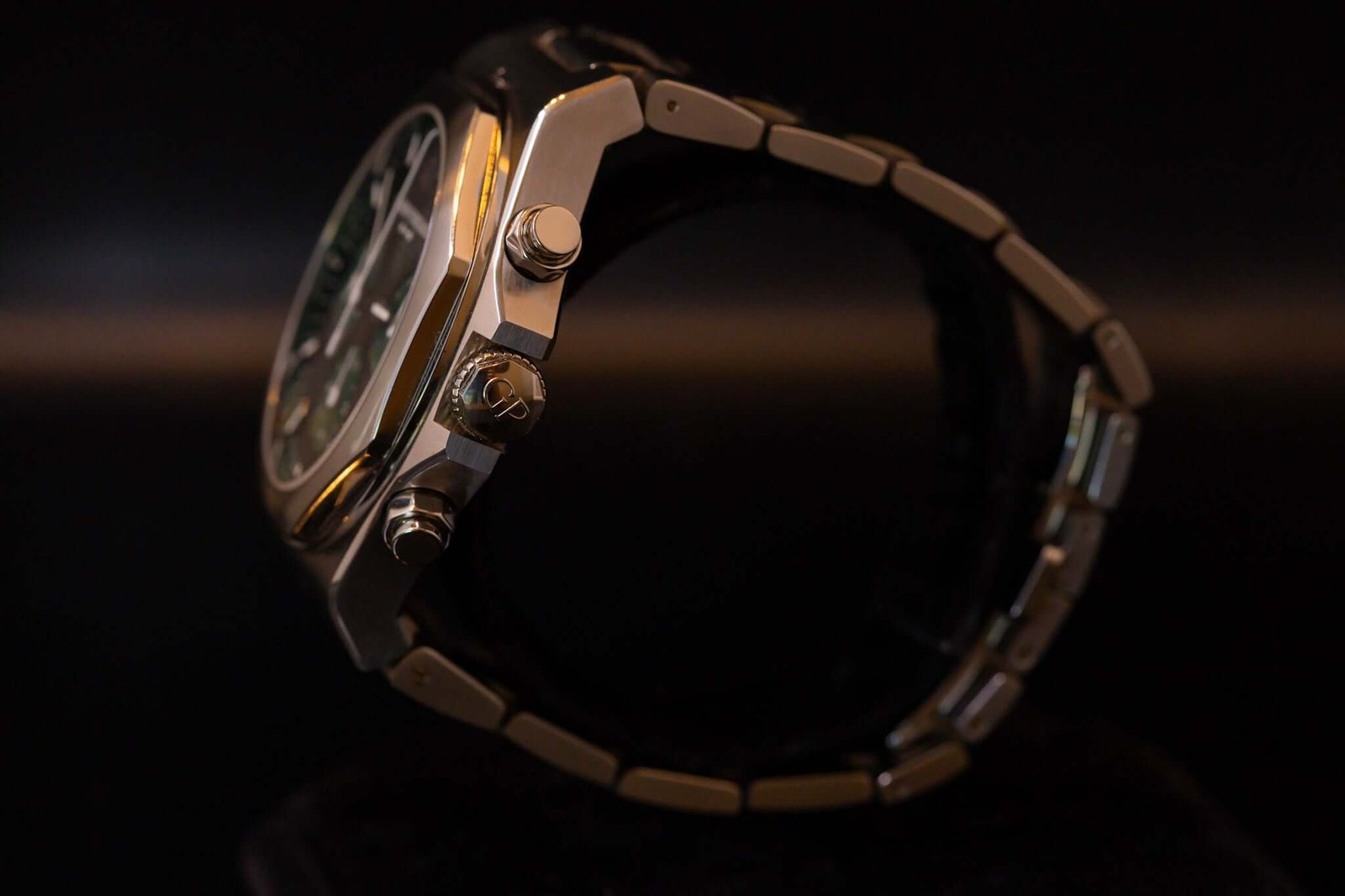 Girard Perregaux Laureato Chronograph 42mm Limited Edition - Image 3