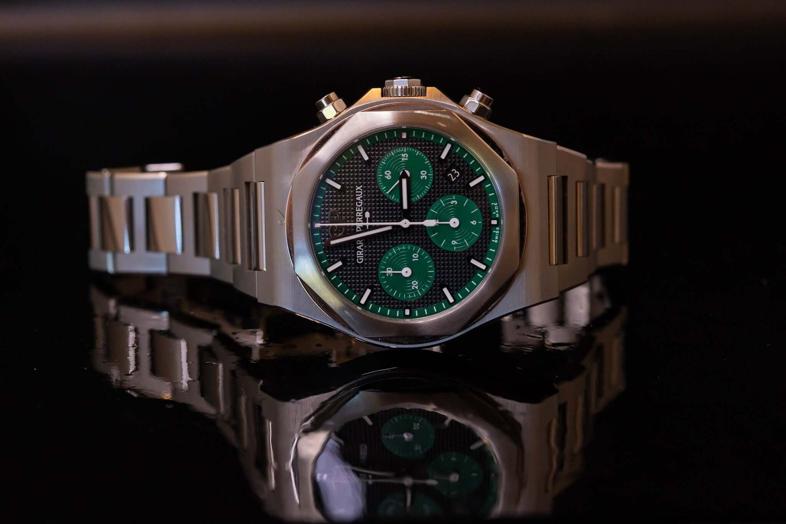 Girard Perregaux Laureato Chronograph 42mm Limited Edition - Image 10